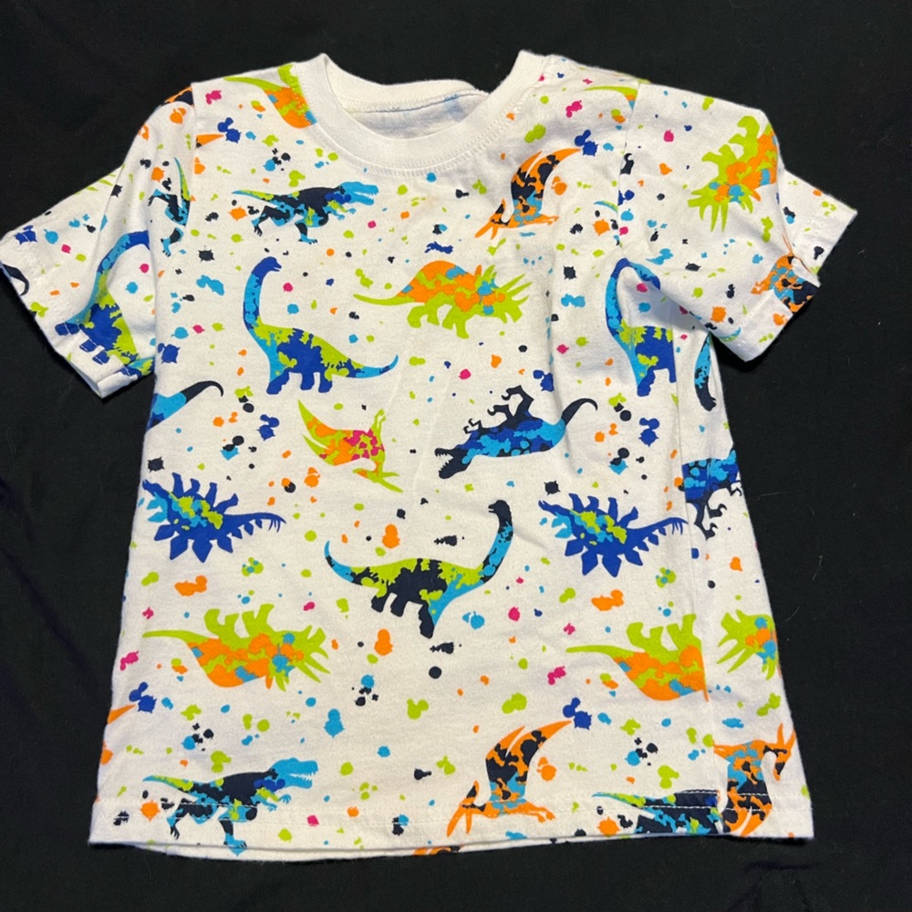 Graphic tee